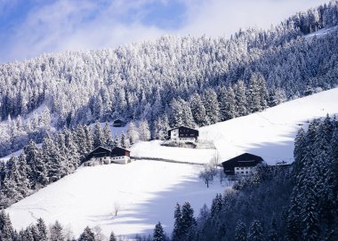 Apls Mayrhofen Zillertal Vadisi karlı kış manzara ile Sahne