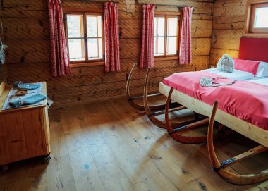 Yatak odasında Iç Pembe yatak Modern ahşap tasarım