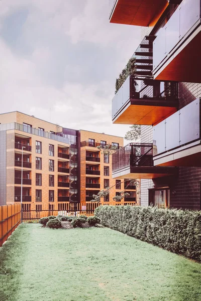 Avrupa modern mimari apartmanlar çeyreğinde Çit