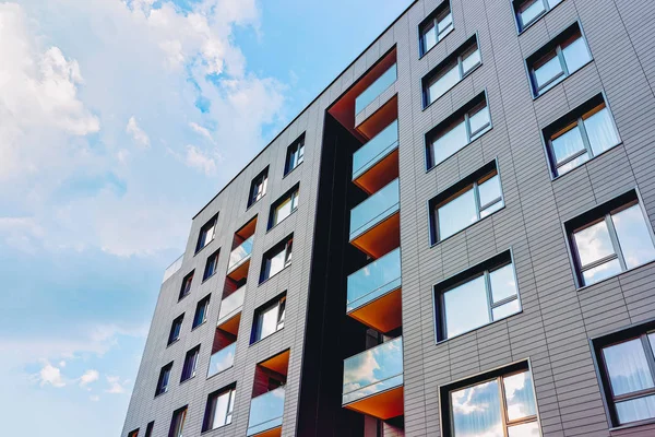 Modern yeni apartman mimarisi