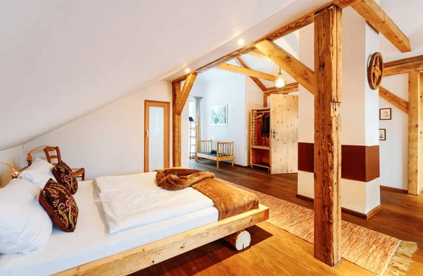 Ahşap yatak odası Modern tasarım yatak İç