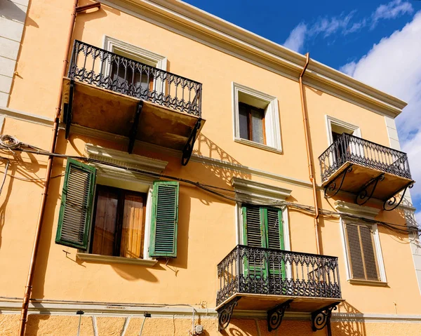 Old Apartment house residential home architecture of Olbia — Stock Photo, Image