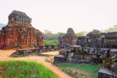 Hoi An Vietnam yakınlarındaki Hindu Tapınakları ile Oğlum Sanctuary