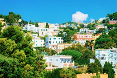 Napoli İtalya Capri Adası'nda ev mimarisi ile Cityscape