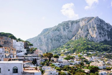 Napoli İtalya Capri Adası'nda ev mimarisi ile Cityscape