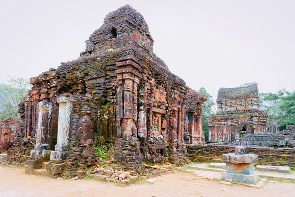 Oğlum Sanctuary ve Hoi An Vietnam yakınlarındaki Hindu Tapınağı