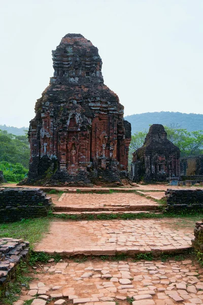 Hindu Tapınağı Hoi Bir Vietnam Asya ile Oğlum Sanctuary