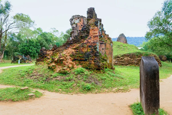 Hoi An Vietnam Hindu Tapınakları ile Oğlum Sanctuary — Stok fotoğraf