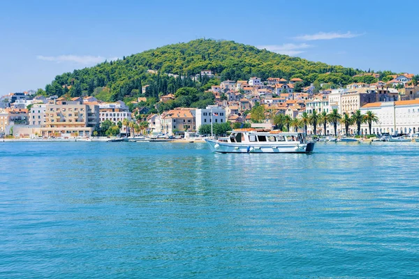 Adriyatik Kıyısında Split Eski şehir Tekne