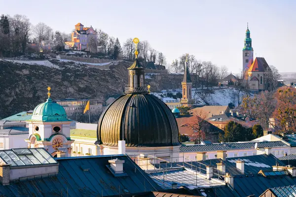 Salzburger panorama vom kapuzinerberg auf der heiligen dreifaltigkeit — Stockfoto