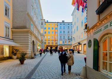 Avusturya Mozart House Salzburg Getreidegasse Street İnsanlar