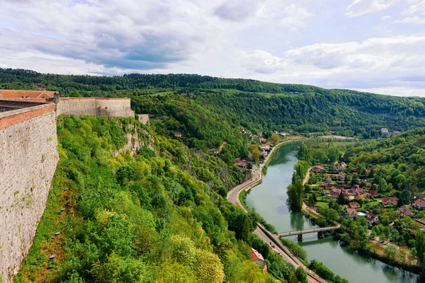 Cytadela w Besancon i River Doubs w Bourgogne — Zdjęcie stockowe