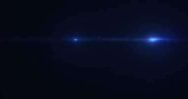 Çoklu nokta mavi rengi parlak lens flare darbe yanıp söner sızıntı geçişler için siyah arka plan üzerine, film adları ve