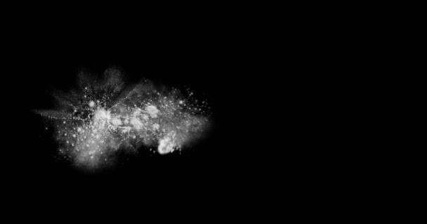 Esplosione di polvere di gesso bianco su sfondo nero, torna al concetto di scuola di — Video Stock
