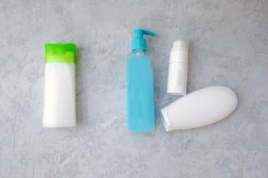 Bir krem diğer üç güneş koruma kremleri çok daha iyidir. Ferahlatıcı, gençleştirici doğal krem