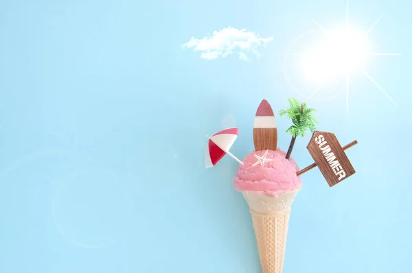 Strawberry Icecream Beach Items Sunshine — Stock Photo, Image