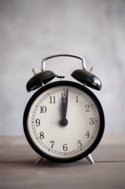 Eski moda çalar saat yakın çekim