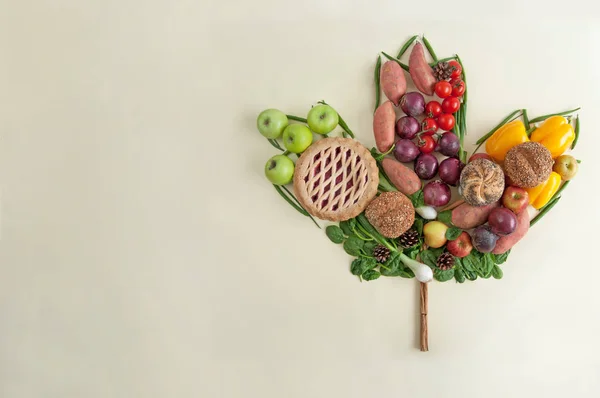 Frutas Legumes Sazonais Outono Forma Folha Bordo — Fotografia de Stock