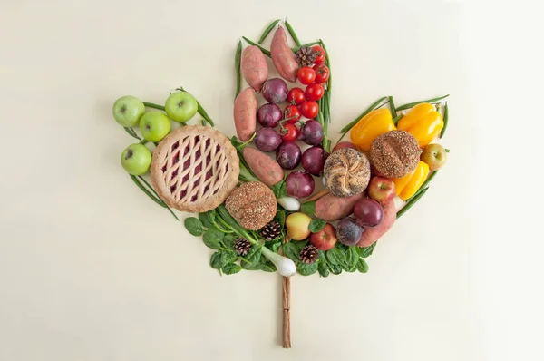 Ação Graças Frutas Legumes Sazonais Forma Uma Folha Outono — Fotografia de Stock