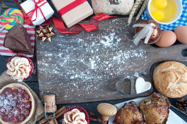 Christmas Meal Ingredients Empty Chopping Board — Stock Photo, Image