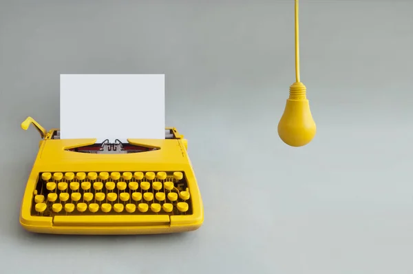 Vintage typewriter, creativity — Stock Photo, Image