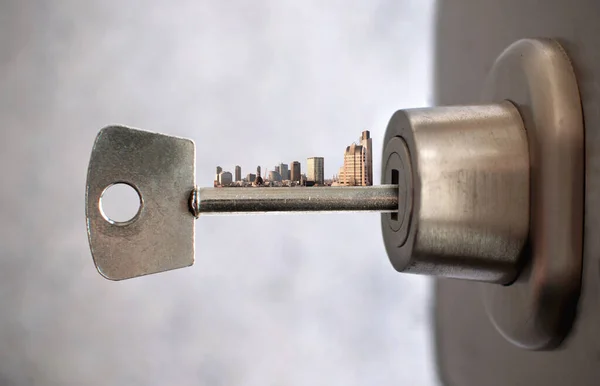 Key City Skyline Door Lock — Stock Photo, Image