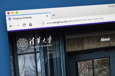 Londra, İngiltere - 17th Mayıs 2018: Tsinghua Üniversitesi - Pekin'de 17 Mayıs 2018 üzerinde bir araştırma Üniversitesi resmi web sitesi ana sayfası.