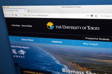 Londra, İngiltere - 17th Mayıs 2018: Tokyo Üniversitesi - Tokyo, Japonya'da 17 Mayıs 2018 üzerinde bulunan bir kamu araştırma Üniversitesi için resmi web sitesi ana sayfası.