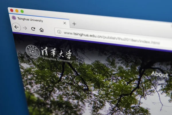 Londra, İngiltere - 17th Mayıs 2018: Tsinghua Üniversitesi - Pekin'de 17 Mayıs 2018 üzerinde bir araştırma Üniversitesi resmi web sitesi ana sayfası.