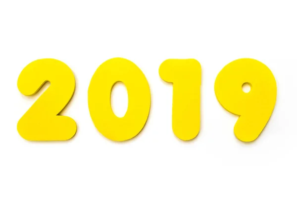 プレーンの白い背景の上の黄色 2019年見出し — ストック写真