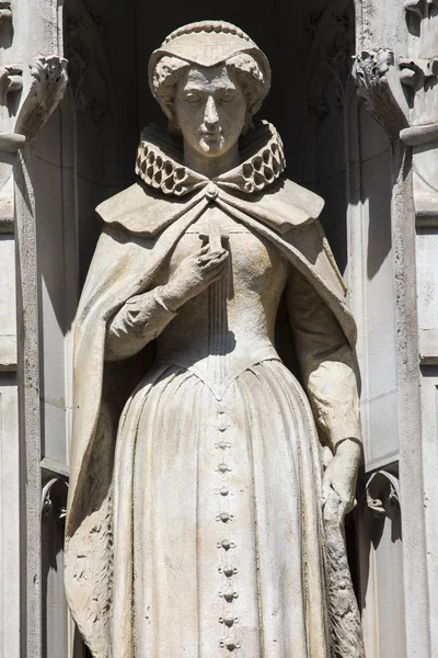 Statue Mary Queen Scots Facade Building Fleet Street City London — Stock Photo, Image