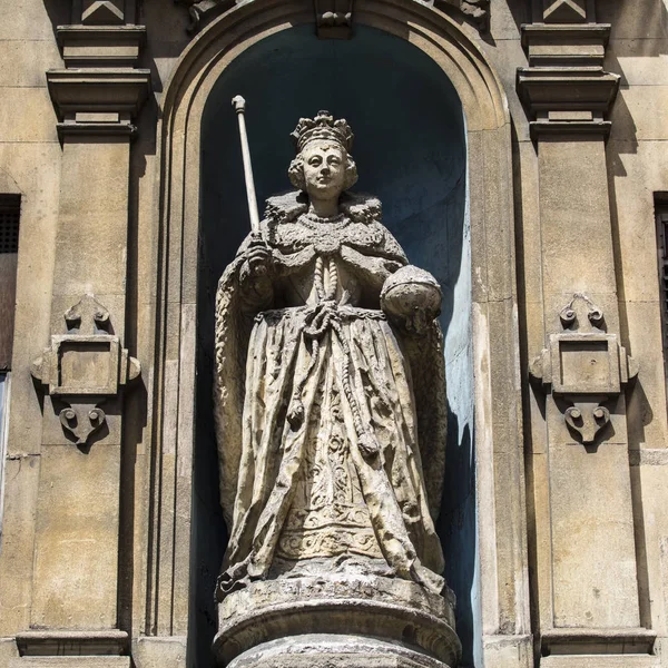 Статуя Королевы Елизаветы Расположенная Флит Стрит Лондоне Великобритания Единственная Известная — стоковое фото