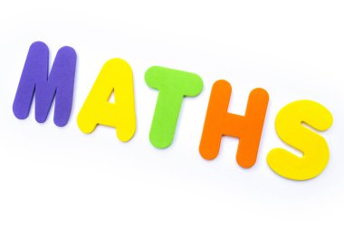 Matematik çok renkli harflerle spelt kelime.