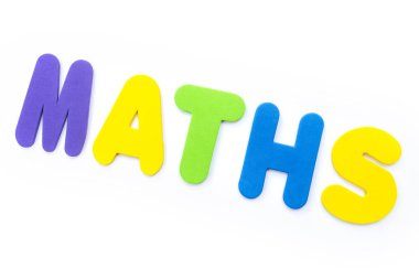 Matematik çok renkli harflerle spelt kelime.