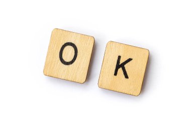 Tamam ahşap aydın taşlarla spelt kelime.