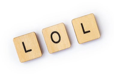Lol - Out Loud, gülmek kısaltma ahşap mektup taşlarla yazıldığını.