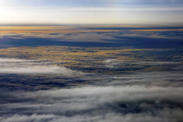 Näkymä Pilvien Yläpuolelle — kuvapankkivalokuva