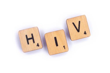 Londra, İngiltere - 7 Temmuz 2018: ahşap mektup taşlarla, 7 Temmuz 2018 üzerinde spelt kısaltma HIV,.