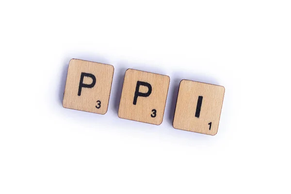 2018年7月7日 Ppi 支付保障保险 拼写与木字母拼字游戏瓷砖 2018年7月7日 — 图库照片