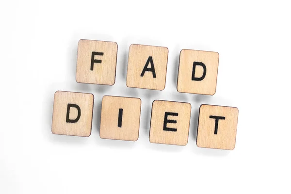 Frase Fad Diet Farro Con Piastrelle Legno Sfondo Bianco — Foto Stock