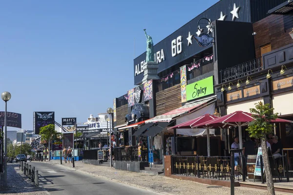 Albufeira Portugal Julho 2018 Vista Avenida Carneiro Conhecida Como Faixa — Fotografia de Stock