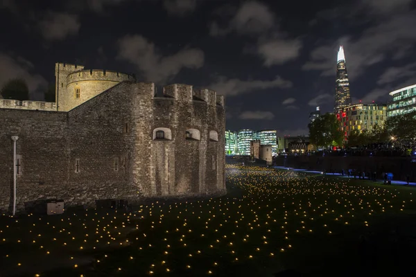 London Egyesült Királyság November 2018 Túl Mélyül Árnyék Tower London — Stock Fotó