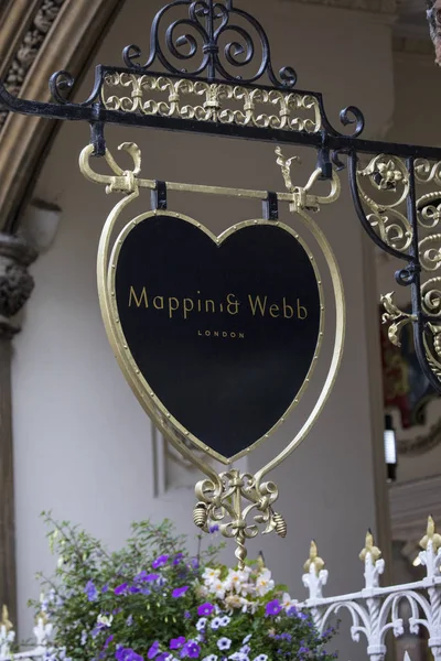 Честер Великобритания Июля 2018 Года Логотип Компании Mappin Webb Над — стоковое фото