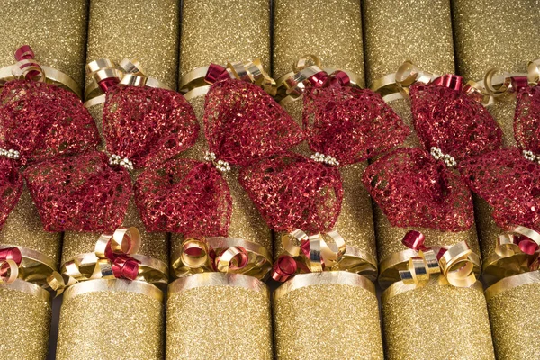 Een Schot Van Studio Van Traditionele Christmas Crackers — Stockfoto