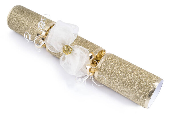 Студийный снимок традиционного рождественского крекера
.