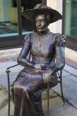 Northampton, İngiltere - 10th Kasım 2018: İngiliz sanat koleksiyoncusu ve hayırsever Bayan Wantage, Northampton town bulunan bir heykeli. 