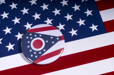 Londra, İngiltere - 15 Kasım 2018: Devlet Ohio, Amerika Birleşik Devletleri bayrağı üzerinde resimde sembolü.