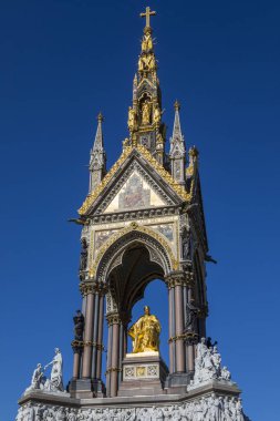 Londra, İngiltere - 27th Eylül 2018: Muhteşem Albert Memorial Kensington Gardens, Londra bir görünüm. 