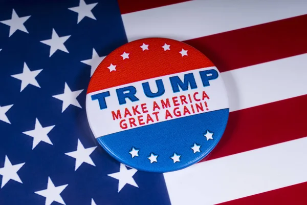 London November 20Th 2018 Trump Make America Great Again Pin — Stock Photo, Image