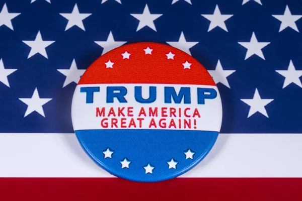 London November 20Th 2018 Trump Make America Great Again Pin — Stock Photo, Image